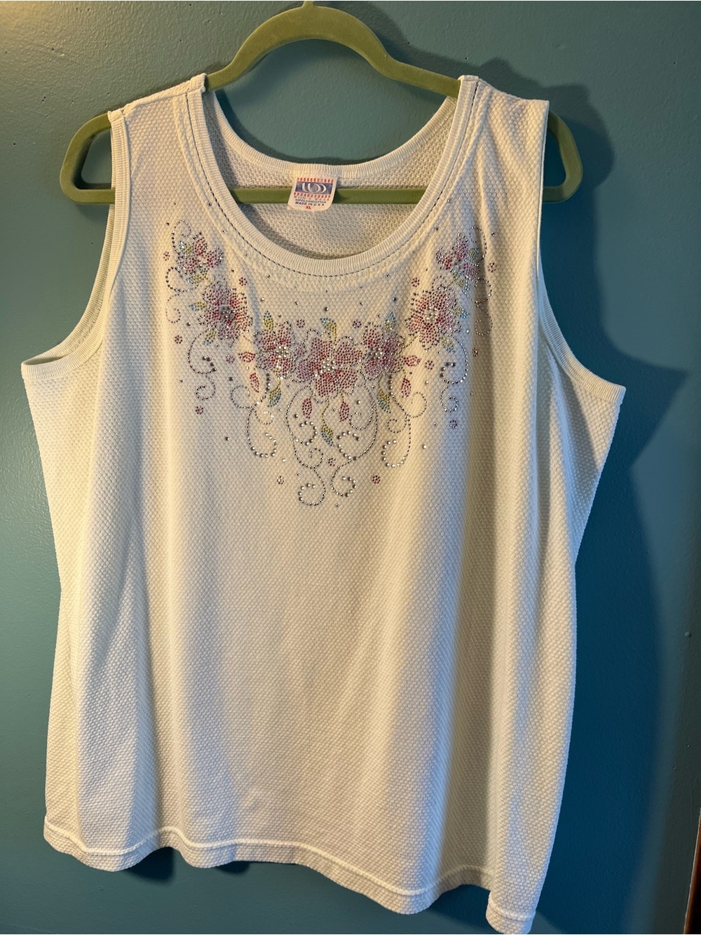 Women’s Sparkly Floral Tank Top  Pale Green  Size XL